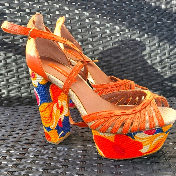 River Island Vintage Retro Platform Sandals - Picture 2 of 8